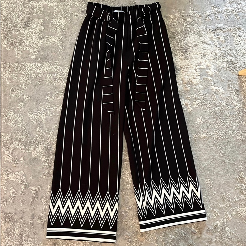 Wide leg pants